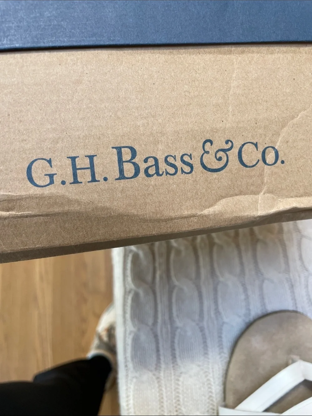 G.H. Bass Sunjuns Sharon 8.5W white leather strappy sandal. Like new.